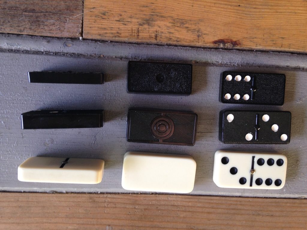 Dominoes in different sizes