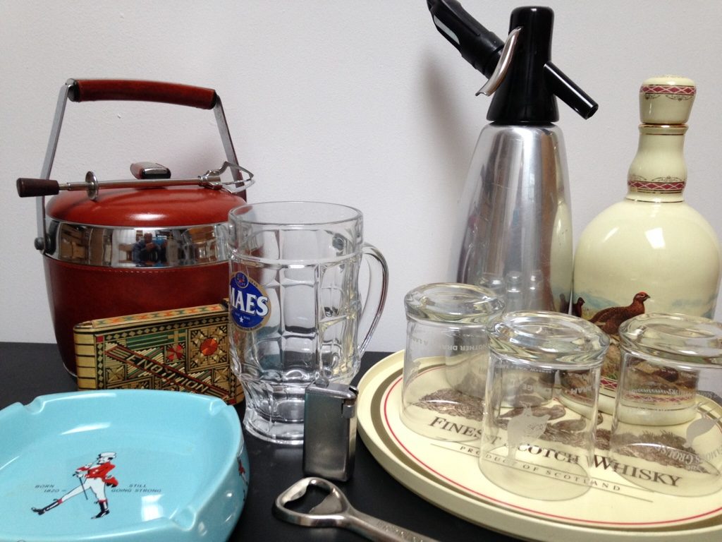 Vintage man stuff for your vintage bar and drinks