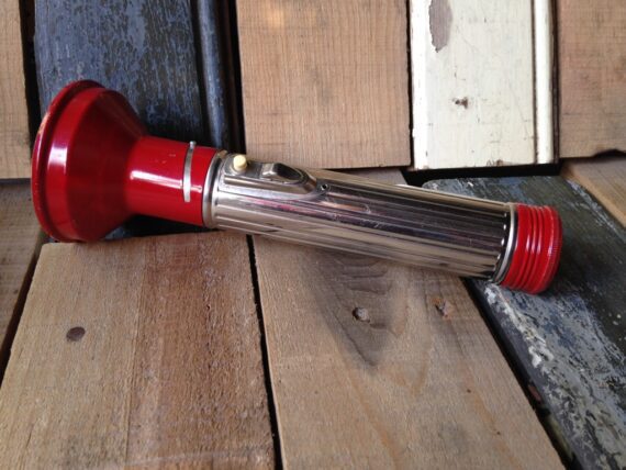 Artas Focus red metal flashlight 1970 Germany - Image 3