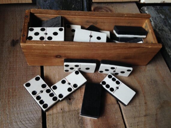 Handmade white with black base dominoes 1960 - Image 3