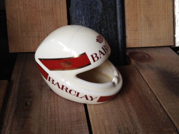 Barclay racing helmet ashtray - Image 2