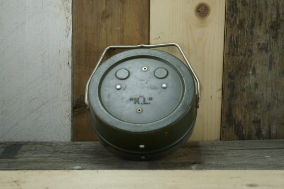 Damion flashlight round KL Army green 1970 - Image 4