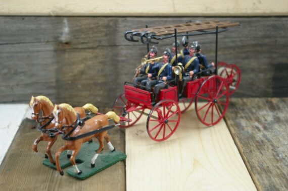 Wiespi Kovar 6 Firefighters with horse carriage 54mm Austria 1970 - Image 2