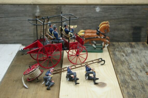 Wiespi Kovar 6 Firefighters with horse carriage 54mm Austria 1970 - Image 4