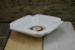 Roulette leaning ashtray 1970 white ceramic - Image 4