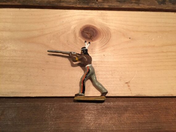 Prince August mold Indian standing firing gun 1970 Germany - Image 4