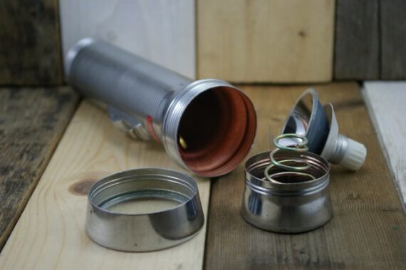 Sea-Gull tin chromium plated flashlight 1960 China - Image 5