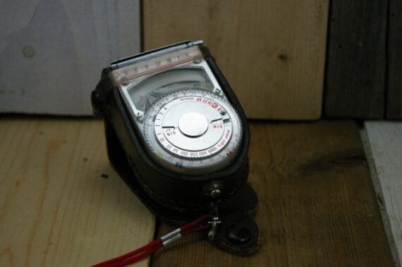 Sekonic light Exposure meter with case 1960 Japan - Image 4