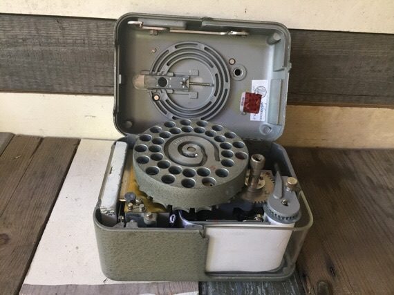 STB race pigeon timing clock metal mechanical 1960 Swiss - Image 3