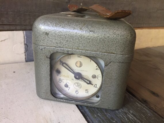STB race pigeon timing clock metal mechanical 1960 Swiss - Image 4
