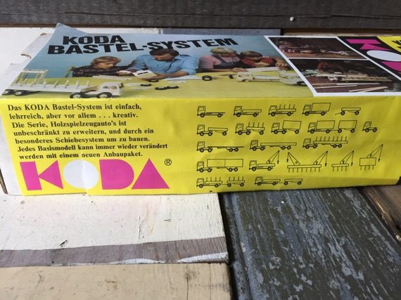 Koda wood Truck model kit box set 1980 Holland - Image 4