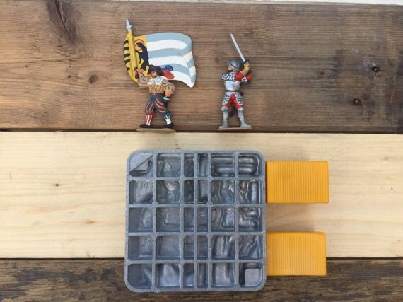 Meisterzinn mold 1303 double flag barer knight Germany 1980 - Image 4