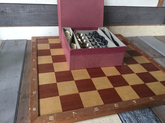 Chessboard and medieval Pieces 1960 Netherlands - Image 3