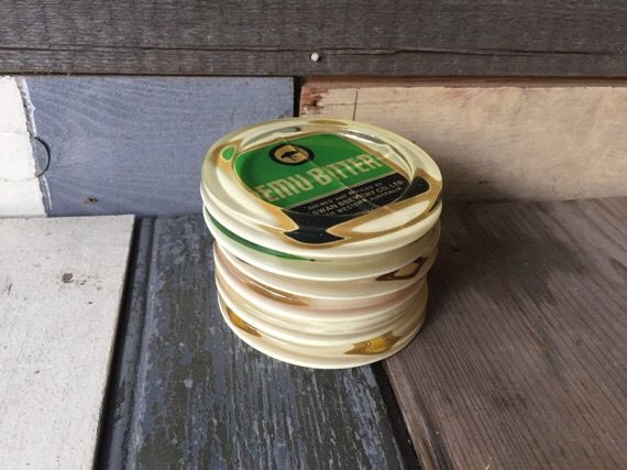 Plastic beer coaster set 6x 1960 Australia breweriana - Image 6