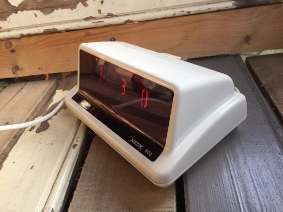 NEOX 802 roling numbers alarm clock 1970 Japan - Image 7