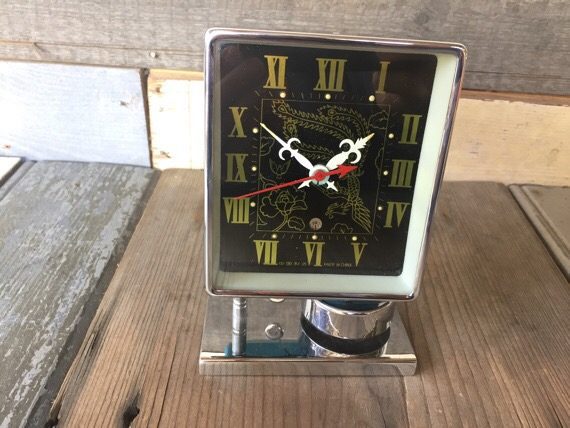 White Dove square alarm clock 1980 China - Image 5