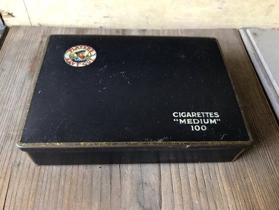 Player's square 100 Cigarettes tobacco tin 1940 England - Image 6