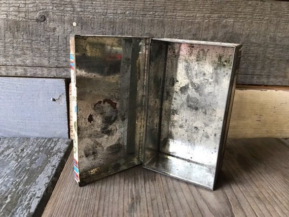 A Broches Co 50 cigarettes tobacco tin 1940 Egypt - Image 5