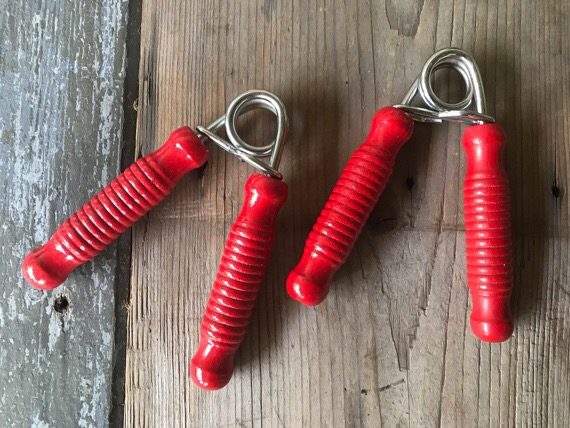 Champion Belt Handgrip exercisers hand muscle trainer 1970 Japan - Image 6