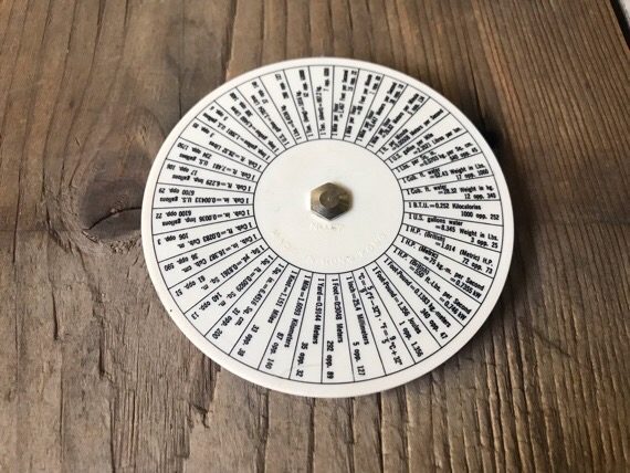 Space Age small circular slide rule box 1970 Hong Kong - Image 2