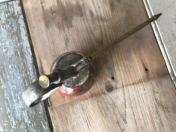 Oil squirt cans 2x metal auto tool 1960 England Italy - Image 9