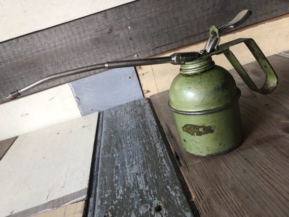 Oil squirt cans 2x metal auto tool 1960 England Italy - Image 4