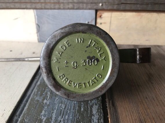 Oil squirt cans 2x metal auto tool 1960 England Italy - Image 6