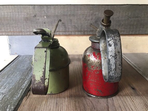 Oil squirt cans 2x metal auto tool 1960 England Italy - Image 5