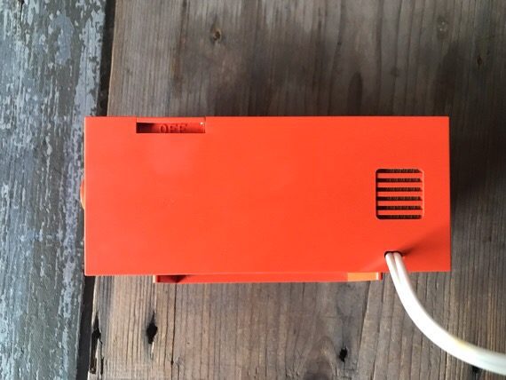 Safari 3700 space age orange flip alarm clock 1970 Hong Kong - Image 7
