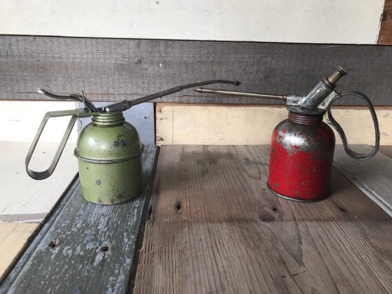 Oil squirt cans 2x metal auto tool 1960 England Italy - Image 2