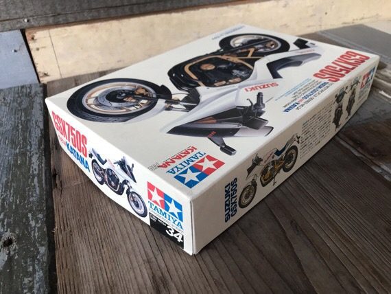Tamiya Suzuki GSX750S Katana 34 model kit 1991 Japan - Image 3