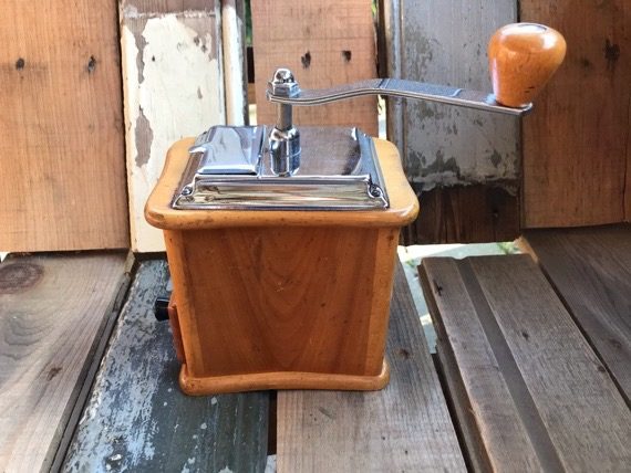 Dienes mokka 568 PeDe curved cherry wood coffee grinder Germany 1950 - Image 5