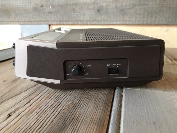 Philips 590 electronic clockradio red LED design alarm 1980 Holland - Image 7