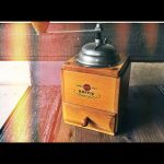 DE Douwe Egberts Koffie Coffee grinder 1950 Holland