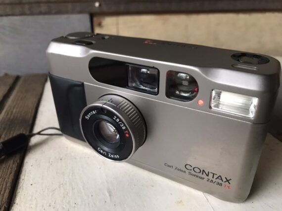 Contax T2 camera 35mm compact in case 1990 Japan - Image 4