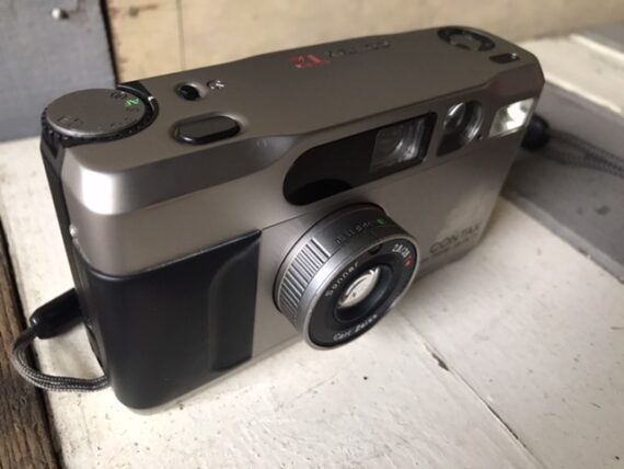 Contax T2 camera 35mm compact in case 1990 Japan - Image 7