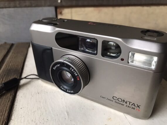Contax T2 camera 35mm compact in case 1990 Japan - Image 5