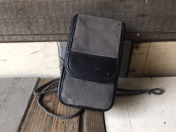 Contax T2 camera 35mm compact in case 1990 Japan - Image 12