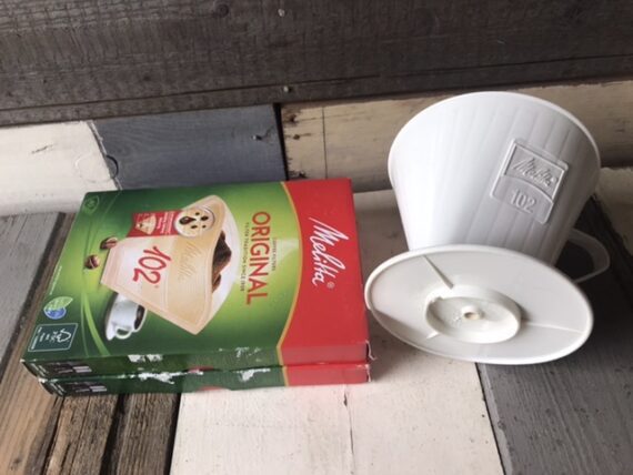 Melitta 102 drip style coffee filter holder and filters 2000 Germany