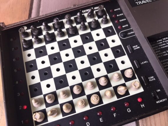 SciSys travel mate chess computer electric 1984 in box Hong Kong - Image 4