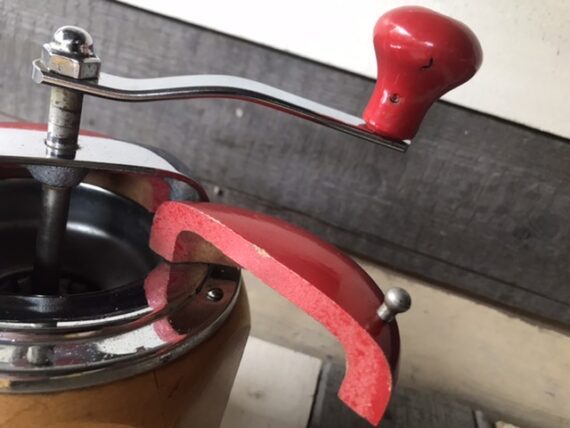 PeDe 546 Dienes 8 sided red wood coffee grinder Holland 1950 - Image 5