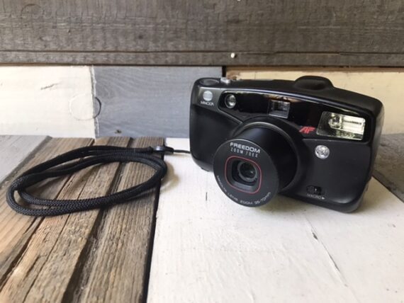 Minolta Freedom Zoom 70EX AF camera 1990 Japan - Image 7
