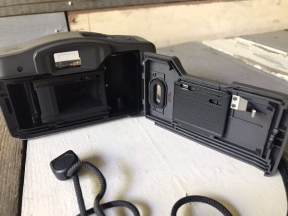 Canon Prima AF-9s point shoot camera 35mm 1990 Japan - Image 7