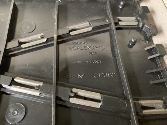 Scalextric Tri-ang CPT/82 crossover track piece 1:32 straight slot car 1970 England - Image 5