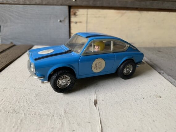 Scalextric 1:32 Seat 850 Abarth C42 blue slot car 1968 Spain - Image 2
