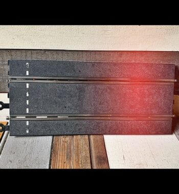 Scalextric Tri-ang connection start race track piece 1:32 straight slot car 1970 England