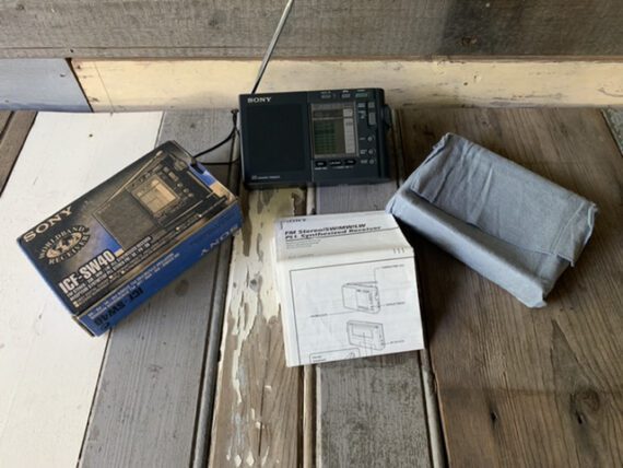 Sony ICF-SW40 world receiver digital case box 1990 Japan - Image 5