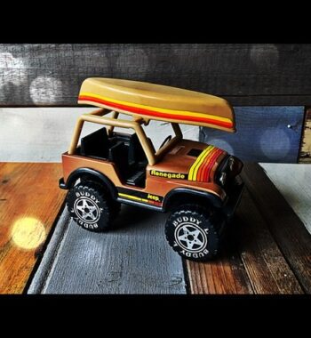 Buddy L Jeep Renegade with canoe 1970 Hong Kong