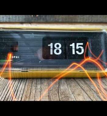 Copal 222 green flip alarm clock 24 hour 1970 Japan