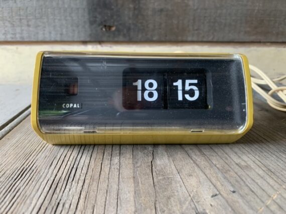 Copal 222 green flip alarm clock 24 hour 1970 Japan - Image 6